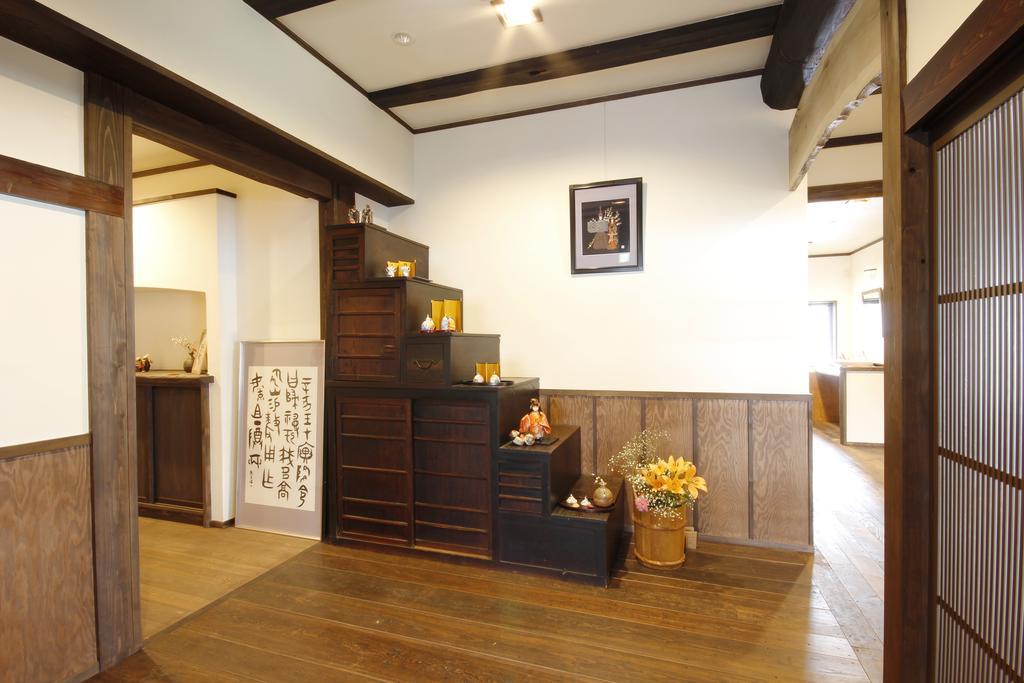 Soy Bed & Breakfast Takayama  Bagian luar foto