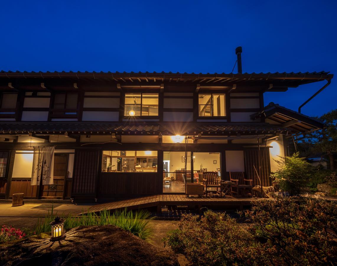 Soy Bed & Breakfast Takayama  Bagian luar foto