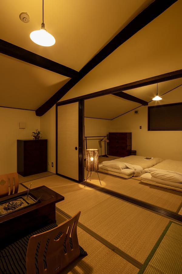 Soy Bed & Breakfast Takayama  Bagian luar foto